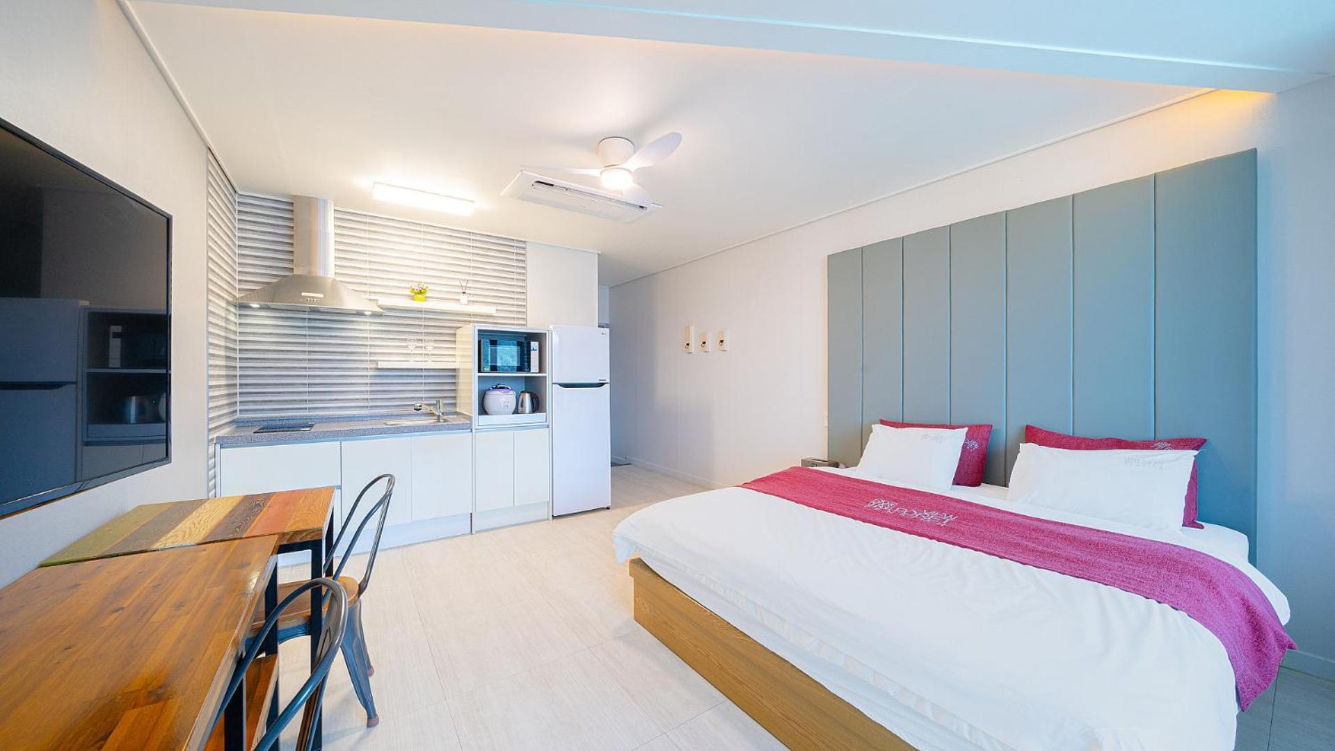 Yeosu View Foret Pension Exterior photo